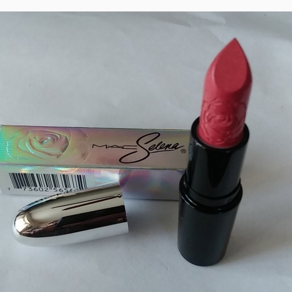 MAC Selena La Reina Lipstick Inolvidable - Picture 1 of 5